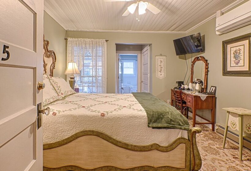 Классический Номер, Broad River Inn