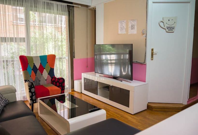 Номер Стандарт Совместная Ванная, Go Bcn Hostal Ideal Badal   Hostel