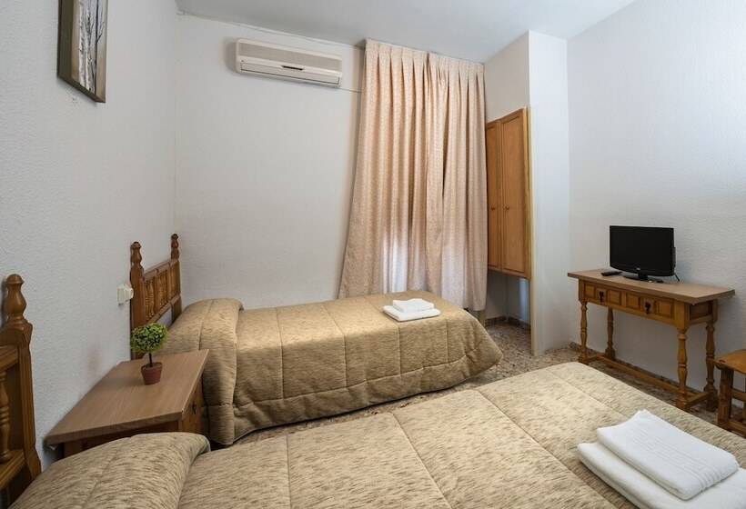 Номер Стандарт, Hostal Santa Barbara