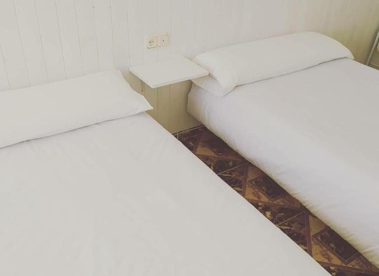 스탠다드 룸, Hostal Jaufil