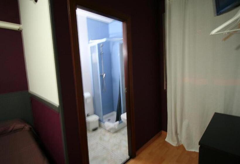 Номер Стандарт, Hostal Restaurante Avenida De Madrid