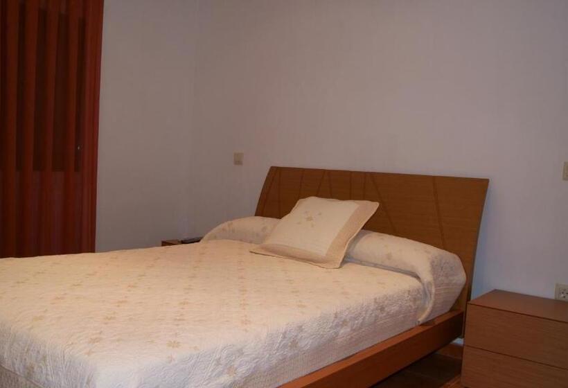 Номер Deluxe, Hostal Restaurante Bustos
