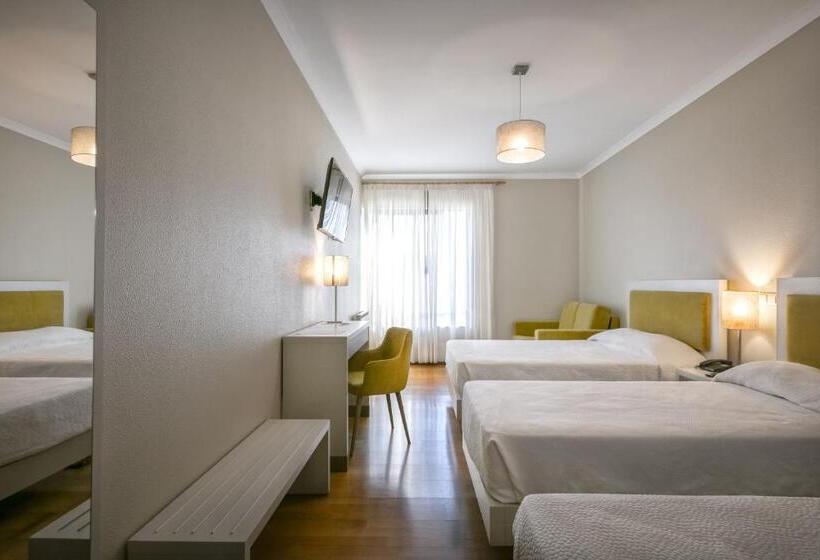 Номер Стандарт Трехместный, Residencial Clássico