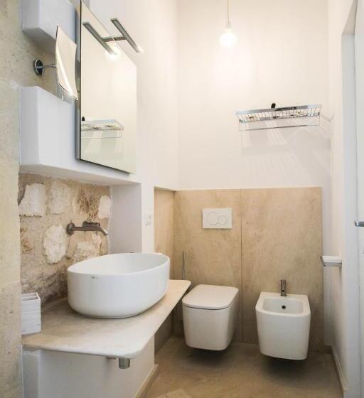 Quarto Deluxe, Re Federico Boutique