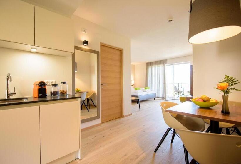 Студио Стандарт Вид на Сад, Brühl Suites&residence