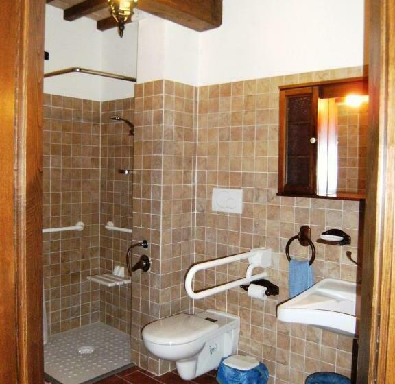 장애인을 위한 킹사이즈 침대 스탠다드 룸, Agriturismo S. Apollinare