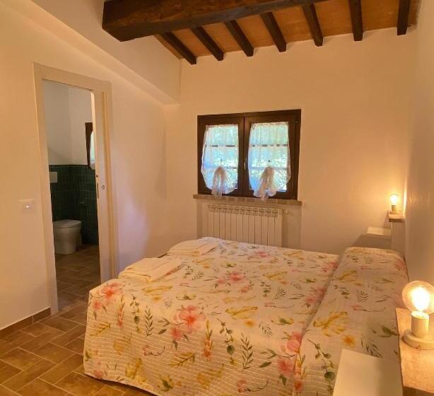 带1个卧室的带阳台的公寓, Agriturismo L'antica Quercia