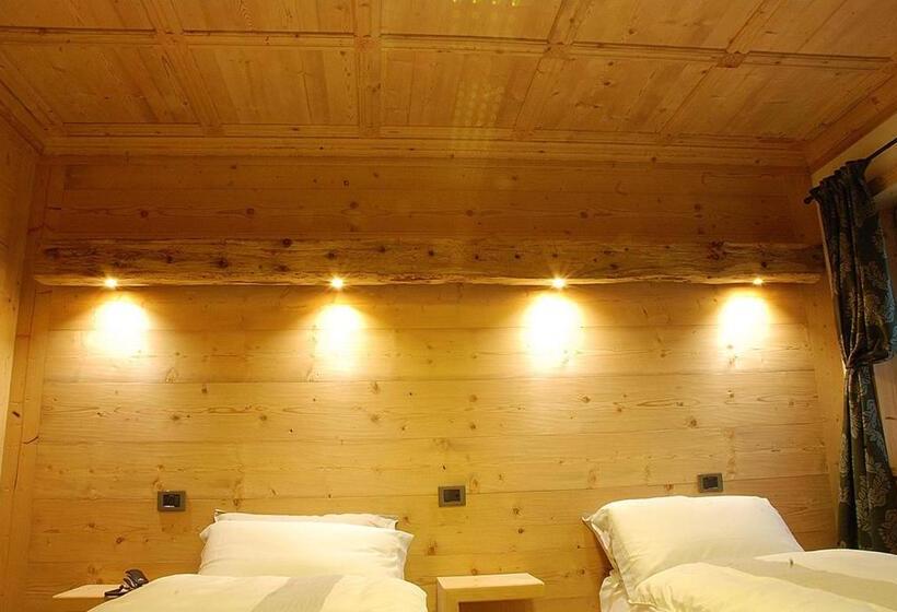 Quarto Triplo Estandar, Jägerhaus Agriturismo