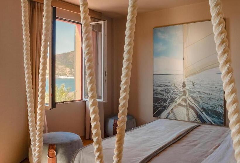 Апартаменты 2 Спальни, Miramare Suites