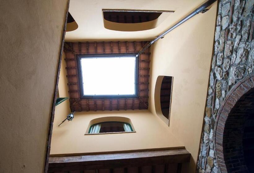 四人标准间, Viticcio