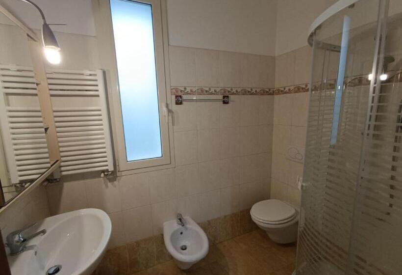 استودیو خانوادگی, Residence Blu Marine