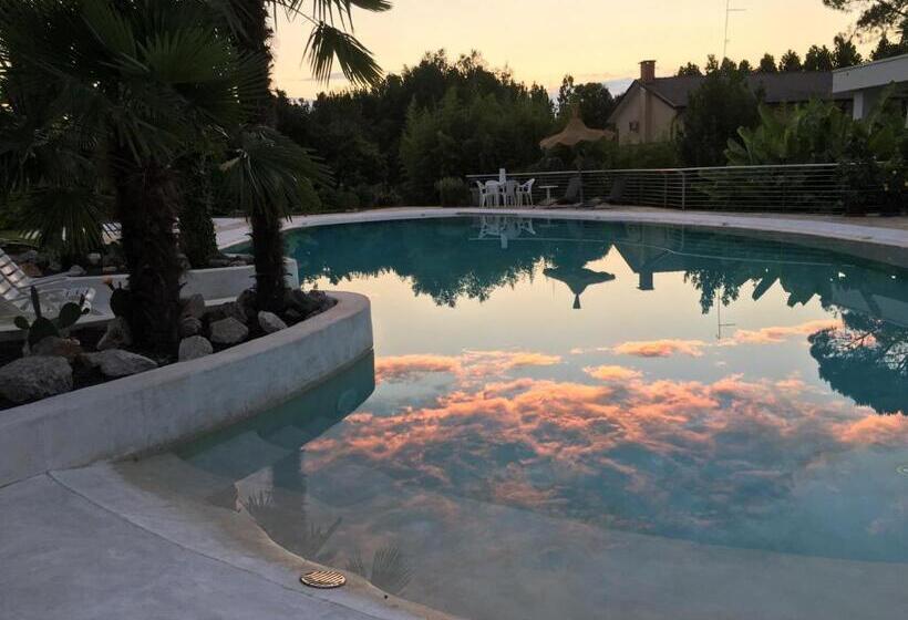 Люкс Кровать Кинг, Agriturismob&b Loggia Degli Artisti