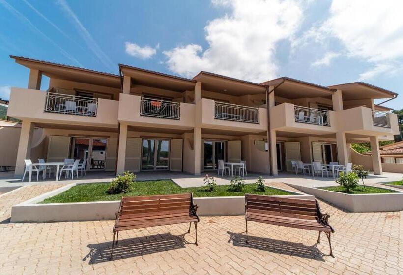 Апартаменты Deluxe 1 Спальня, Residence Le Grazie Est