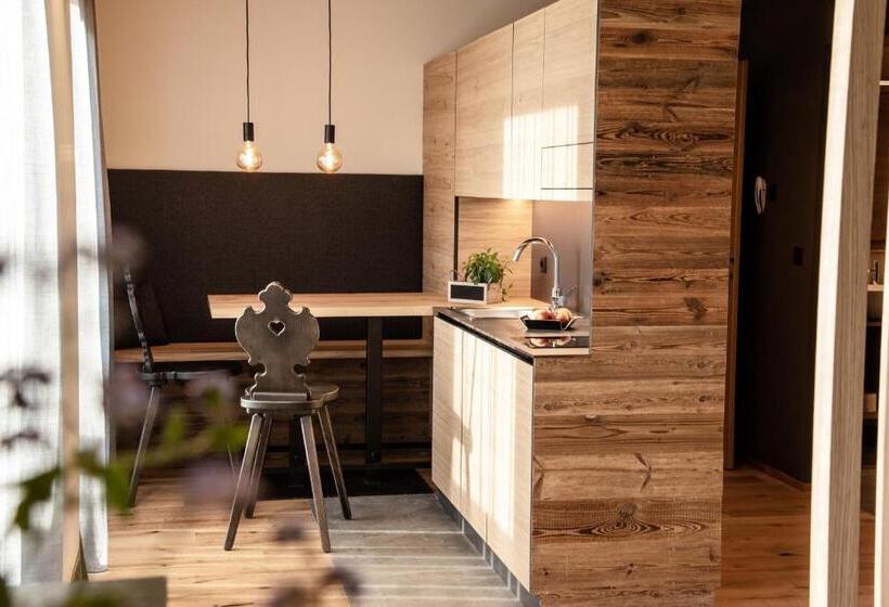 Люкс Повышенной Комфортности, Appartement  Und Wellnesshotel Winkler