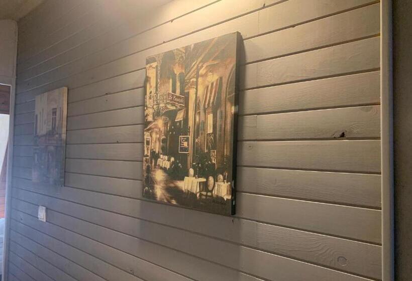 سوئیت 2 خوابه, Hôtel Le Regis