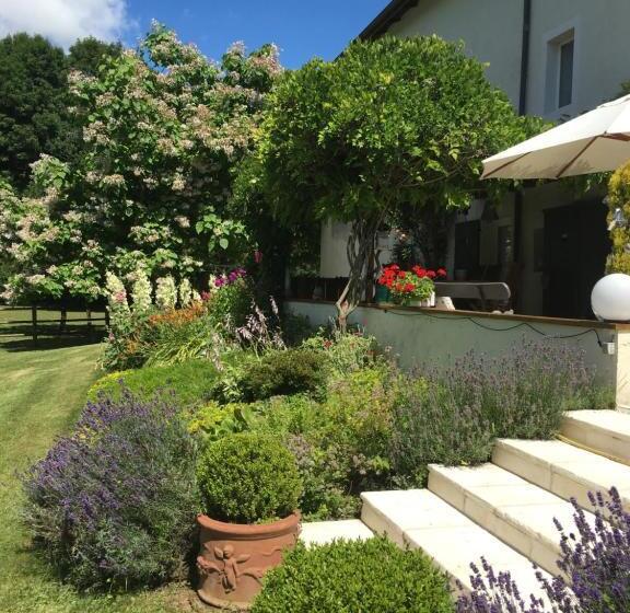 Люкс Вид на Сад, La Maison D Inès And Ugolin & Spa