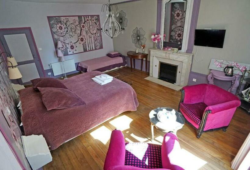 Номер Стандарт Трехместный, Auberge Des Capucins