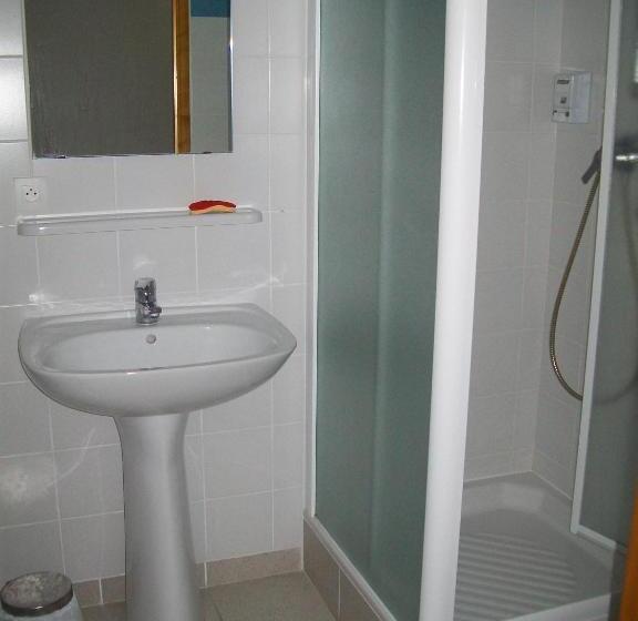 اتاق پنج‌تخته استاندارد, Gîte Le Shantoné