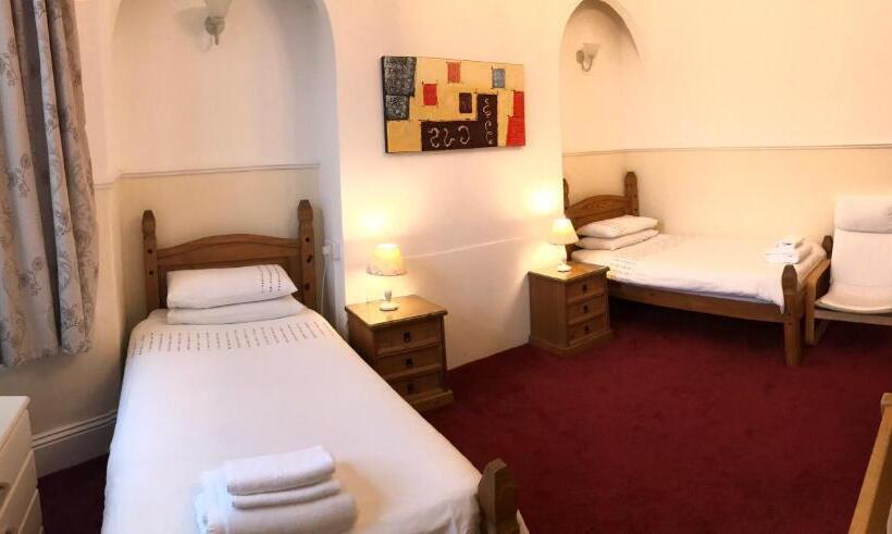 Стандартный Номер Нижний Этаж, Chadwick Guest House
