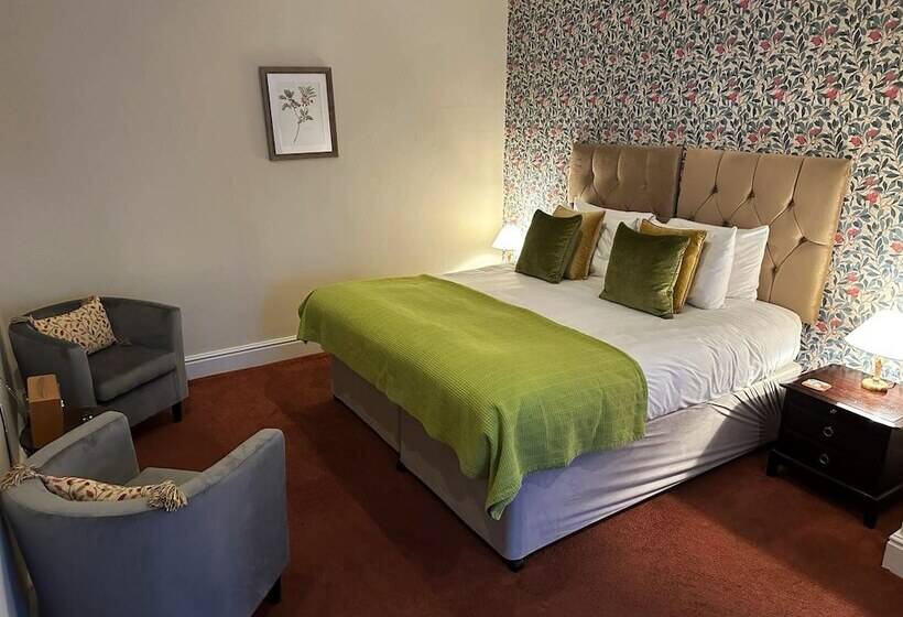 Семейный Номер, Orchard Club   Newton House