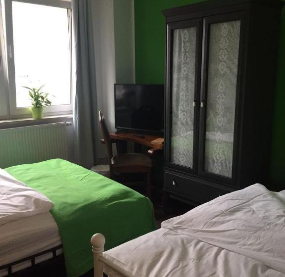 Quarto Economy, Ik Gdanska