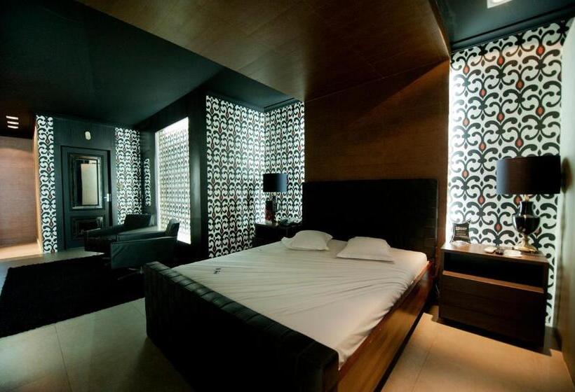 اتاق لوکس, Eden Motel