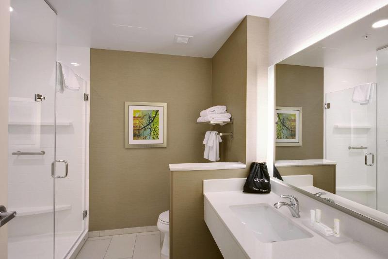 Люкс Кровать Кинг, Fairfield Inn & Suites By Marriott Phoenix Tempe/airport