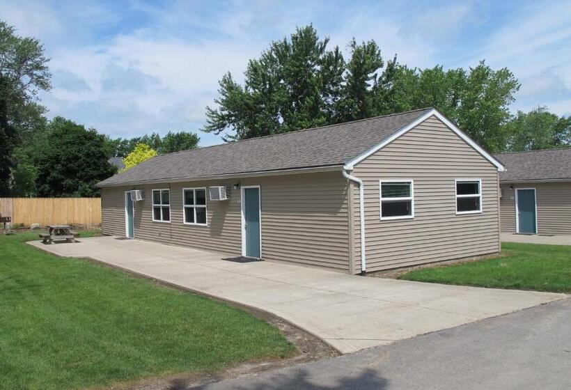 Апартаменты 2 Спальни, Little Ted's Cottages