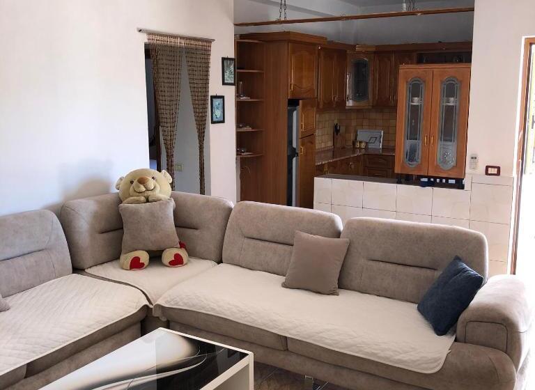 １階の１ベッドルームアパートメント, Arsen Apartments