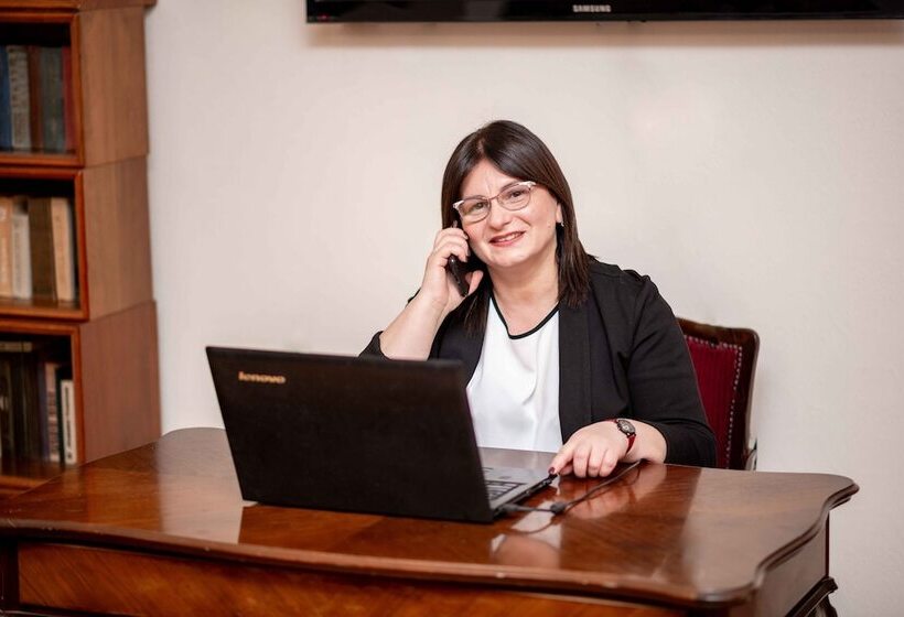 اتاق کلاسیک چهارنفره, Anna's Guest House