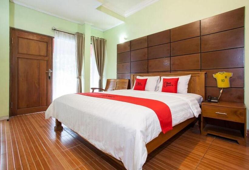 Номер Economy, Reddoorz Near Juanda International Airport