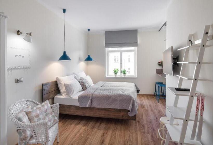 Escritório Estándar, Mordecai Twelve Apartments By Prague Residences