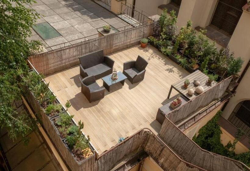 Apartamento 1 Dormitório com Terraço, Mordecai Twelve Apartments By Prague Residences