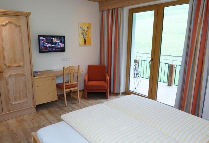 Номер Стандарт, Appartementhaus Sennhüttn