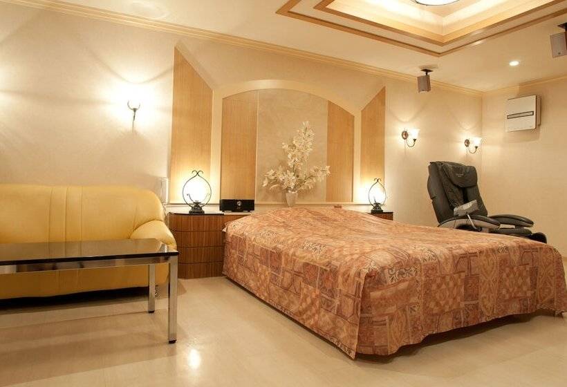 Номер Deluxe, Allure