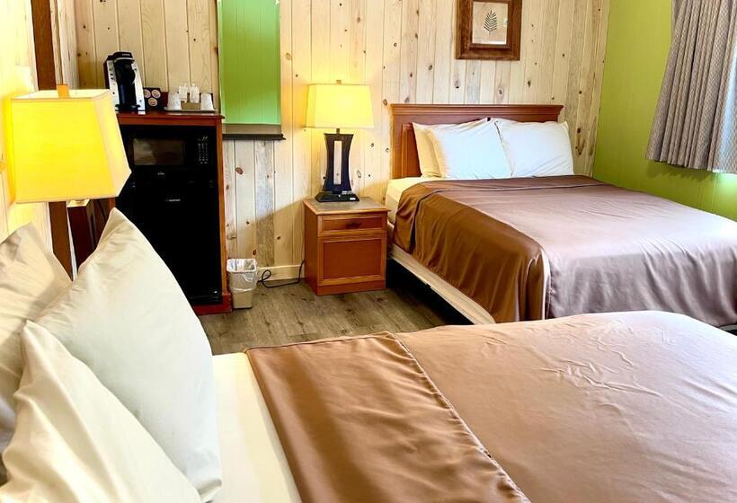 Четырехместный Номер Стандарт, Four Seasons Lodge