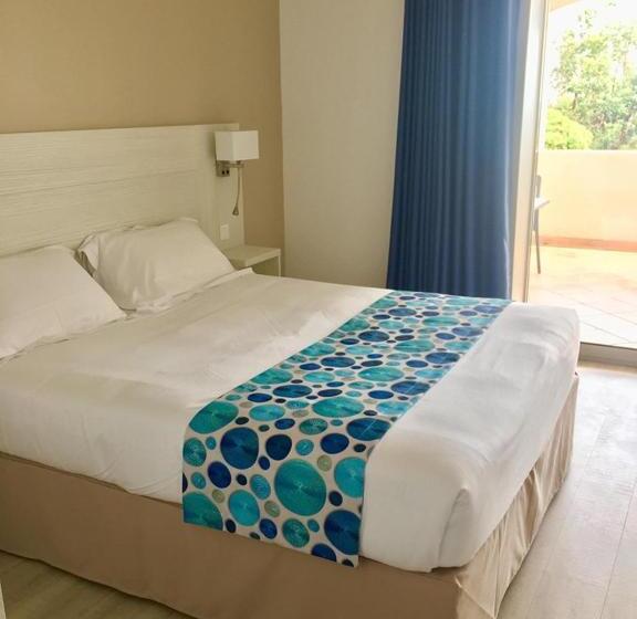 Семейный Номер Вид на Море, Hôtel Beau Site