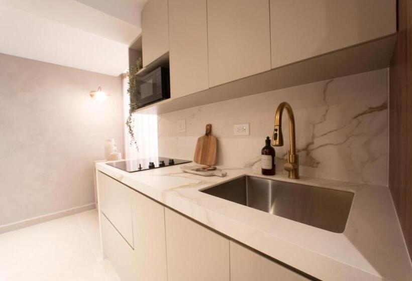 آپارتمان 1 خوابه با چشمانداز دریا, Ocean View Deluxe Suite: Pvt. Beach & Pool