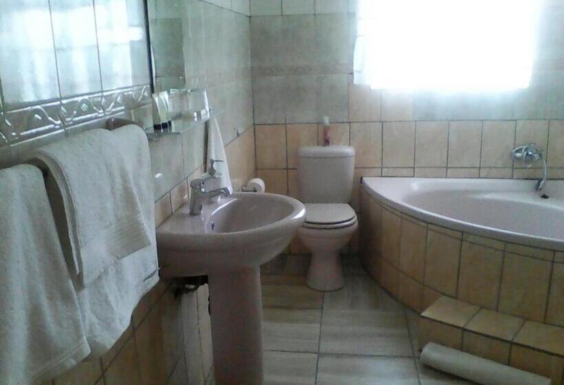 غرفة قياسية سرير كينج, Aliwal Villa Guest Lodge