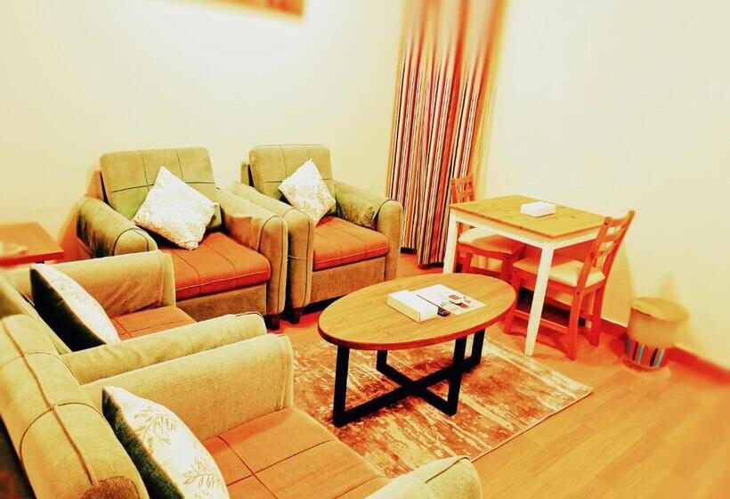 Апартаменты 3 Спальни, Taraf Yanbu 2