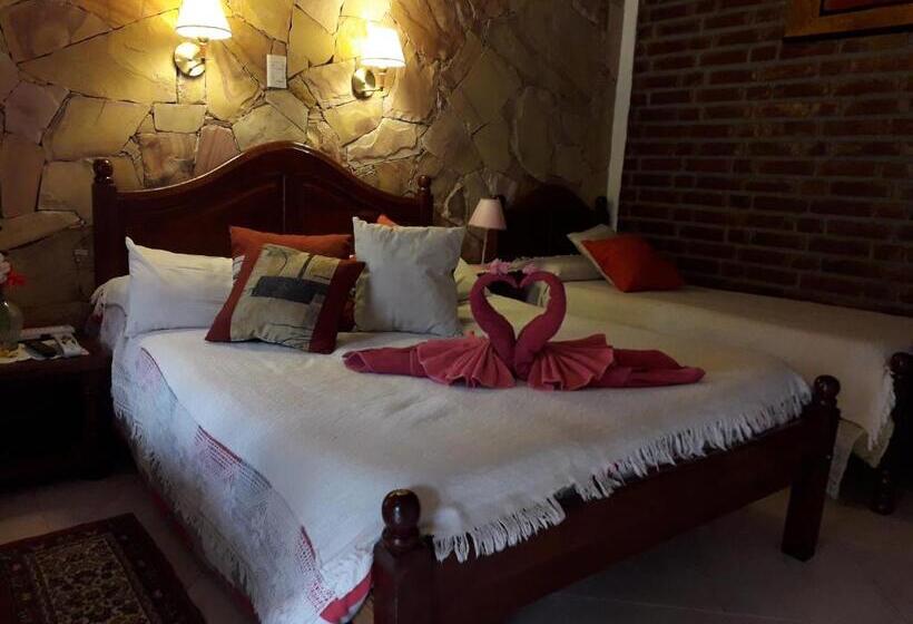 베이직 3인 룸, Estancia Santa Leocadia