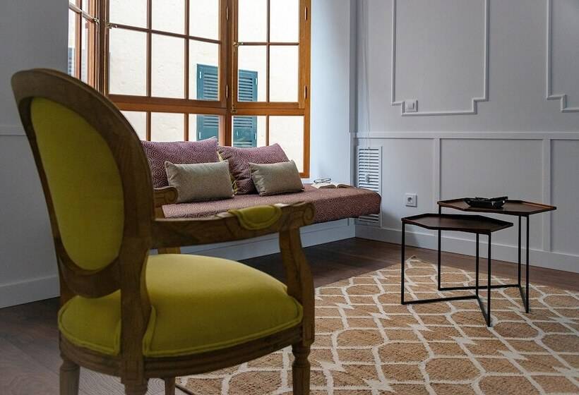 Люкс Повышенной Комфортности, Divina Suites Hotel Singular  Adults Only