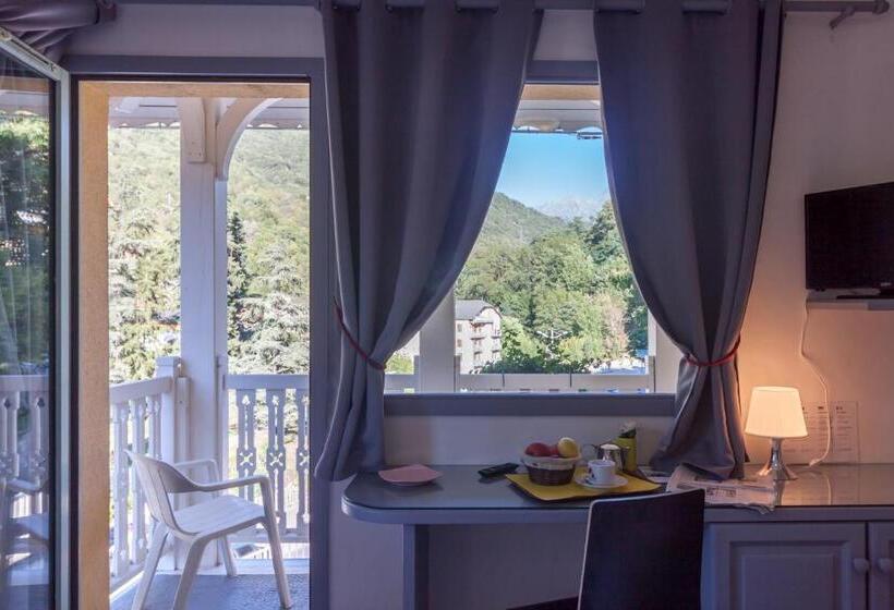 اتاق استاندارد با بالکن, Hôtel Le Belvédère