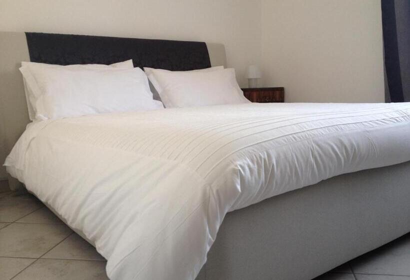 سوییت خانوادگی, Via Roma Suite
