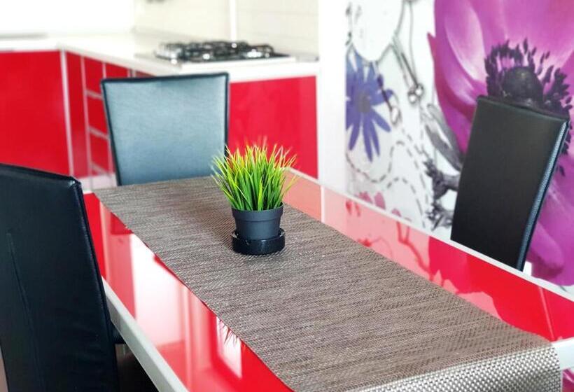 1 Schlafzimmer Apartment mit Balkon, Uptown Residence Apartments