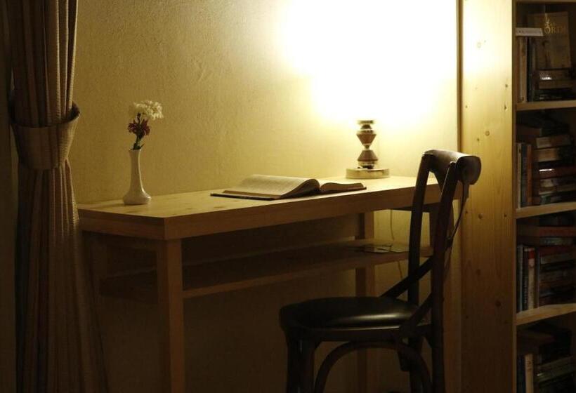 Номер Стандарт Трехместный, Guest House Epochs Since 1871