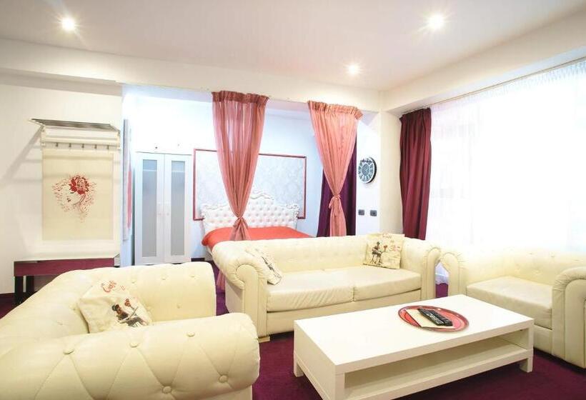 سوییت, Aparthotel Jolie