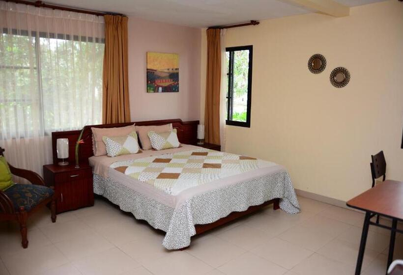 اتاق استاندارد با چشم‌انداز باغ, Hostal La Molienda