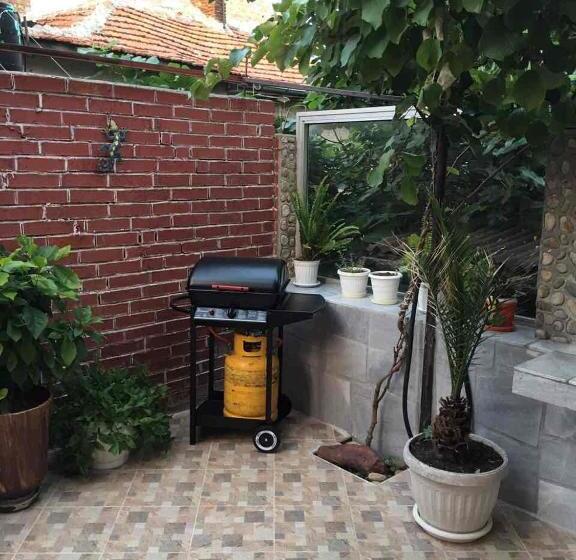 غرفة قياسية مطلّة علي البحر, Guest House Yanina