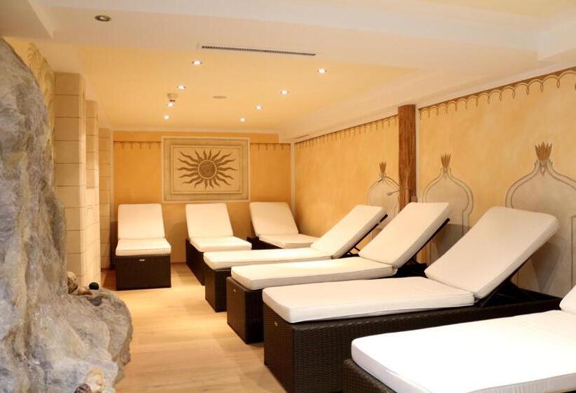 Апартаменты 1 Спальня с Террасой, Ibex Hostel